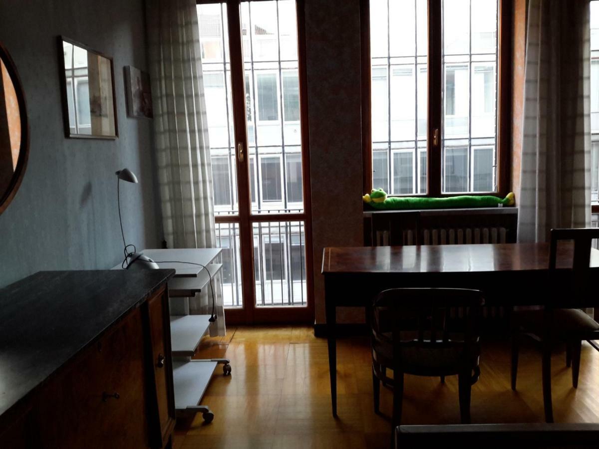 Big Room In Milano Center Екстер'єр фото